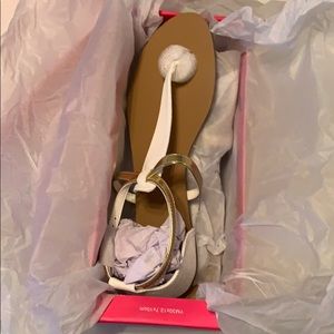 New shoe dazzle size 12 white/gold